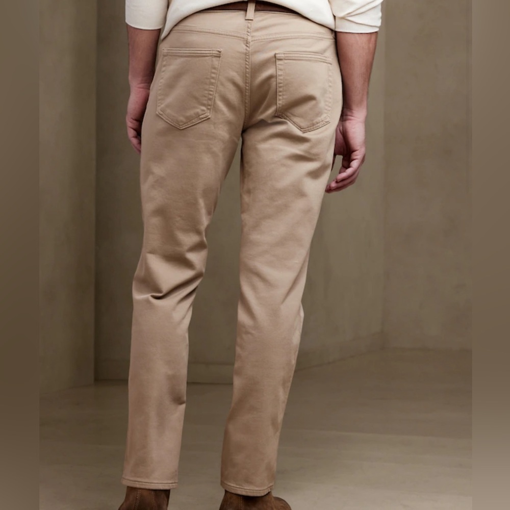 BANANA REPUBLIC TAPERED TRAVELER PANT NWT